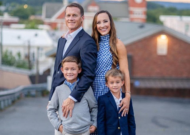 Dentist in Rome Georgia Doctor Weldon and his family